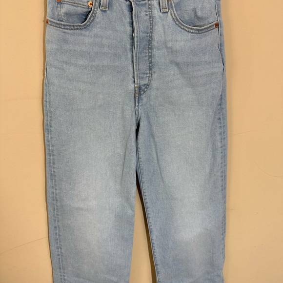 Levi's Ribcage Straight Light Wash Jeans size 26 - Picture 5 of 8